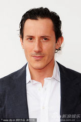 组图：电影《Cavalli》首映礼 阿海奎展异国风情