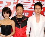 幻灯图：邓家佳获人气新星奖 小礼服性感可爱