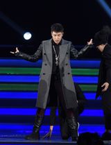 组图：群星献唱中歌榜 韩庚潘玮柏劲歌热舞