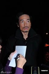 组图：郑少秋不识新老板 不谈期待只想做好本分