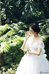 组图：韩庚MV女郎张辛苑写真曝光