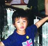 组图：那英漂亮女儿近照曝光 儿子高兴已是小帅哥