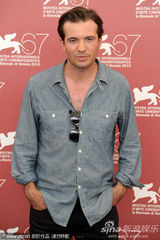 高清：《无果之路》媒体会 索萨蒙露甜笑和导演密语