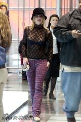 组图：布兰妮甜妞旧照曝光 身材消瘦笑容甜美