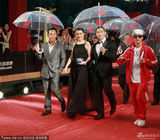 组图：《金刚王》剧组亮相闭幕红毯