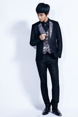 陈晓高大帅气[1\/22]组图:陈晓【演员】西装写真