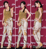 组图：少女时代等冒雨出席活动 韩高恩险走光