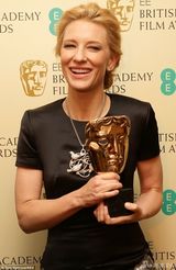 组图：英电影电视学院奖颁奖 布兰切特黑裙典雅