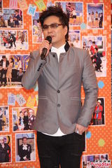 组图：小S被问胖达人千万转让 快闪避谈