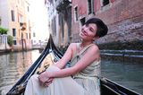 高清组图：女星叶璇荡舟威尼斯秀东方风情