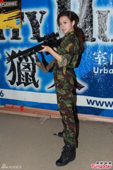 组图：谢天华欲自组工作室 命名“Laughing哥”