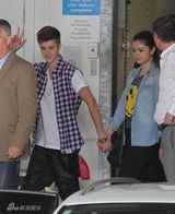 组图：盘点2012年最受媒体关注的好莱坞情侣