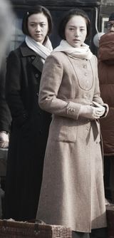 组图：《建党伟业》董璇剧照首曝光 修身风衣抢眼