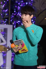 组图：周觅曝与韩庚无联系 希望交中国女友