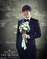 组图：韩男演员徐道英公开婚纱照 浮现幸福笑容