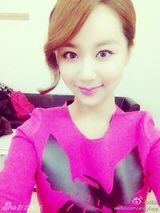 组图：众星欢乐庆圣诞 Angela可爱林志玲性感