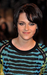 高清组图：《新月》英国粉丝见面会 斯图尔特雷人装