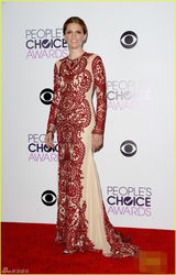 组图：第40届人民选择奖星光熠熠 小罗伯特现身