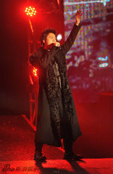 组图：陈坤北京开音乐会 郑钧谭维维任嘉宾