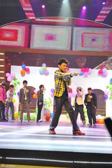 组图：《非同凡响》7进6比赛现场