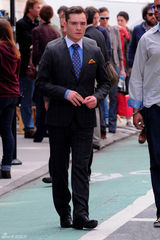 高清图：《绯闻女孩》片场照 莉顿-梅斯特靓丽