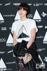 组图：miss A成员佳MIN与南宫民等助阵时装展