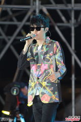 组图：春浪音乐节举办 萧敬腾张震岳热狗齐聚