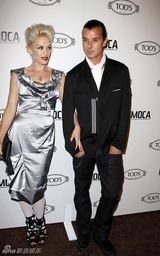 幻灯图集：名品店加州开张 阿尔芭贝瑞等美人捧场