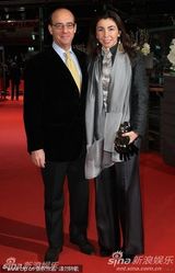 文德斯搂娇妻撑《皮娜》首映 德国总统夫妇秀恩爱