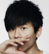 高清图：张杰新专辑宣传照曝光 表情多变纯真似孩童