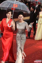 组图：上海电影节闭幕 张家辉称帝影后仅10岁
