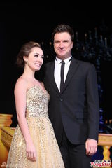 组图：《歌剧魅影》旋风再起 美女配大叔