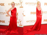 组图：第63届艾美奖红毯女星斗艳之红色礼服篇