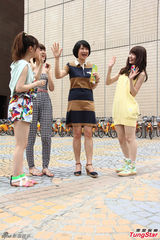 组图：AKB48三成员亮相台北 青春靓丽引围观