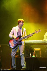 高清图：Maroon5香港演唱会 乐队投入场面火爆