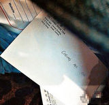 组图：张柏芝母子扫货 被曝生女心切狂买女童裙