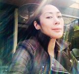 组图：47岁关淑怡时尚冷艳 曝儿子生父是活佛