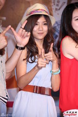 组图：豆花妹辰亦儒拍吻戏尴尬 自曝迷糊进错房