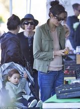 组图：布鲁斯-威利斯娇妻怀孕 58岁硬汉再当爹