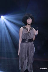 组图：《劲歌金曲》录影 泳儿钟舒漫郑融齐现身