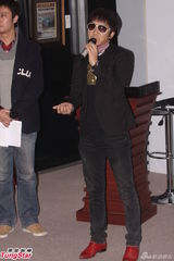 组图：MOMA后山音乐艺术节启动谢天笑现身