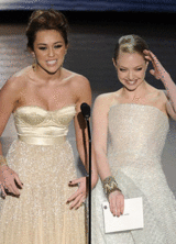 幻灯图：第82届奥斯卡的精彩和尴尬瞬间回顾