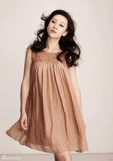 组图：苗圃春装写真造型飒爽柔情