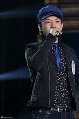 幻灯组图：快男300强突围赛第2场 农民诗人出局