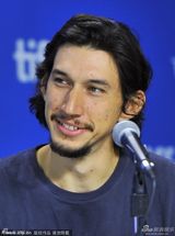 组图：《F字头》发布会 丹尼尔兴奋挥臂