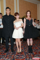 组图：苗侨伟支持子女拍拖 李康生称对手太强