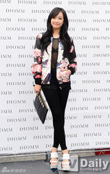 组图：宋茜亮相时尚趴薄纱露内衣 朴炯植炫长腿