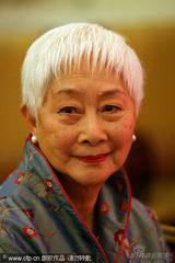 幻灯：《团圆》主创启程赴柏林 导演主演编剧齐亮相