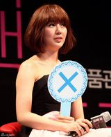 高清组图：尹恩惠宣传《黑色礼服》 四女星性感抢眼