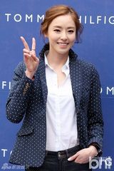 组图：神起昌珉FT在真刘仁娜等为品牌站台